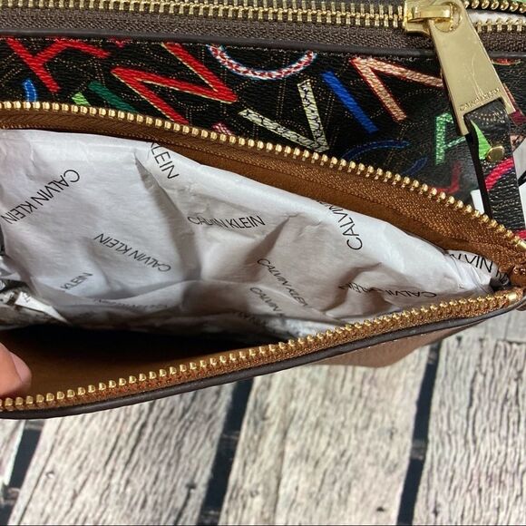 Calvin Klein Multicolor Logo Crossbody Bag - Picture 5 of 6
